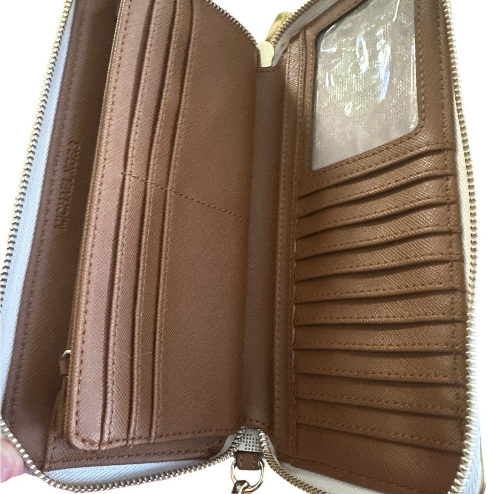 Michael Kors Signature Logo Zip Around Wallet Wristlet NWOT - Picture 3 of 9